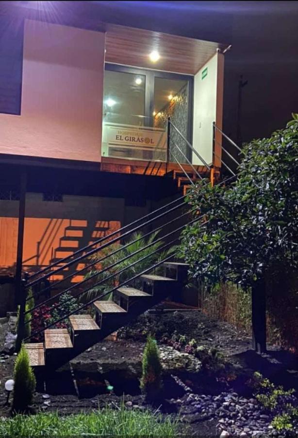 Hospedaje El Girasol Tababela Quito Exteriör bild