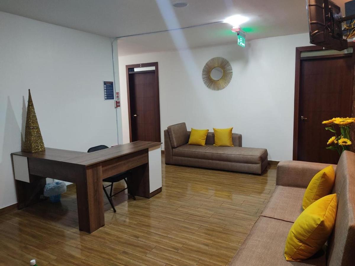 Hospedaje El Girasol Tababela Quito Exteriör bild